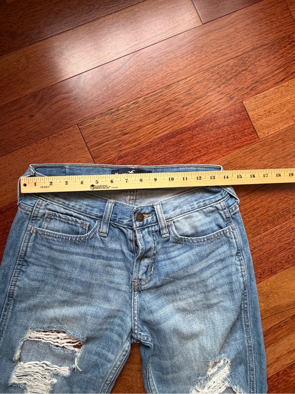 Hollister Light Blue Distressed Boyfriend Jeans - Picture 4 of 6